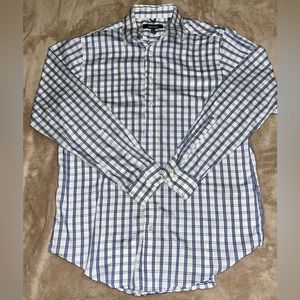 Kenneth Cole Reaction Long Sleeve Button Down Slim Fit no iron shirt.